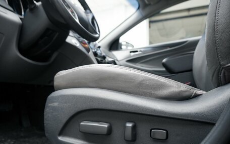 Hyundai Sonata VI, 2011 год, 899 000 рублей, 12 фотография