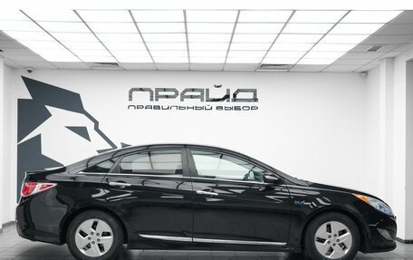 Hyundai Sonata VI, 2011 год, 899 000 рублей, 5 фотография