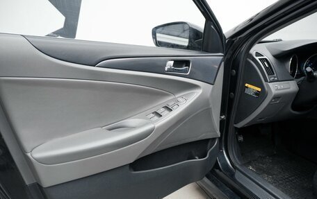 Hyundai Sonata VI, 2011 год, 899 000 рублей, 10 фотография