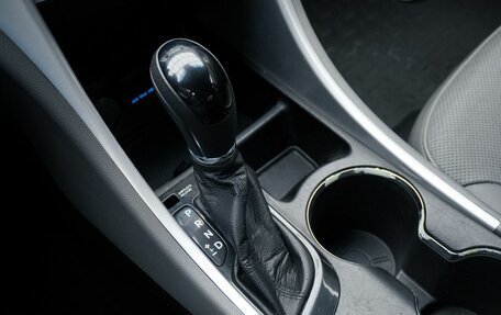 Hyundai Sonata VI, 2011 год, 899 000 рублей, 19 фотография