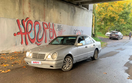 Mercedes-Benz E-Класс, 1996 год, 175 000 рублей, 2 фотография