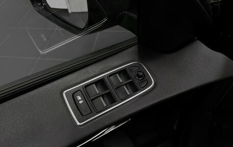 Jaguar F-Pace, 2017 год, 2 140 000 рублей, 22 фотография