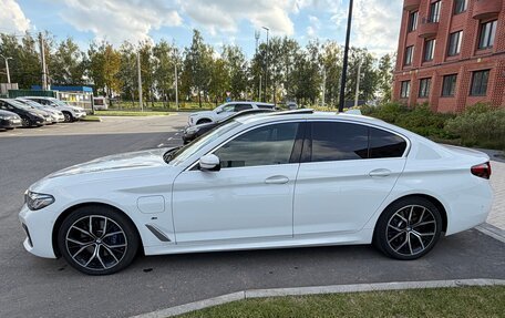 BMW 5 серия, 2021 год, 4 620 000 рублей, 10 фотография