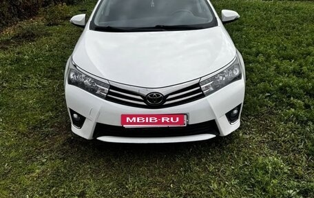 Toyota Corolla, 2014 год, 1 299 999 рублей, 3 фотография