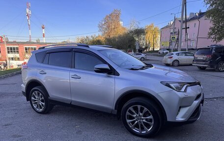 Toyota RAV4, 2017 год, 2 500 000 рублей, 3 фотография