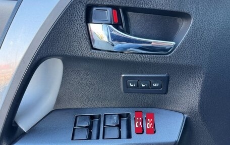 Toyota RAV4, 2017 год, 2 500 000 рублей, 11 фотография