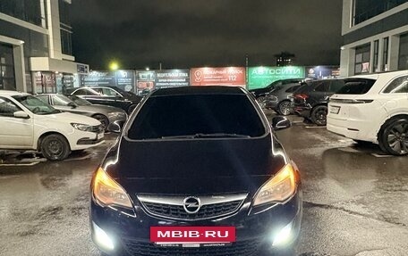 Opel Astra J, 2011 год, 460 000 рублей, 2 фотография