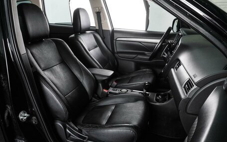 Mitsubishi Outlander III рестайлинг 3, 2012 год, 1 329 000 рублей, 8 фотография