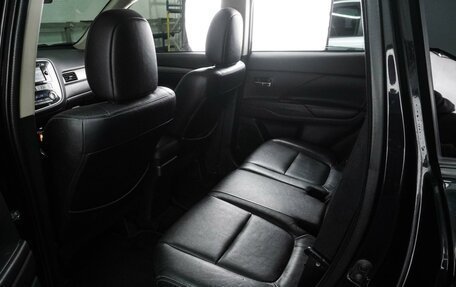 Mitsubishi Outlander III рестайлинг 3, 2012 год, 1 329 000 рублей, 11 фотография