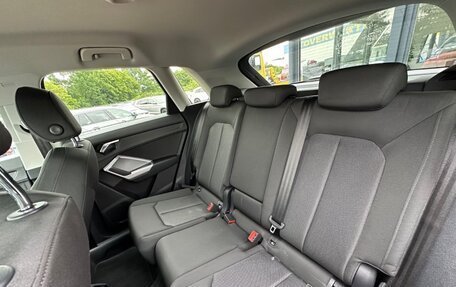 Audi Q3, 2022 год, 2 990 000 рублей, 20 фотография