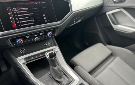 Audi Q3, 2022 год, 2 990 000 рублей, 31 фотография
