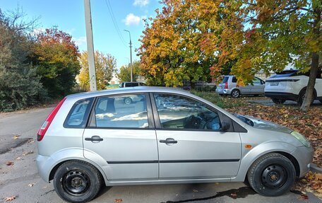 Ford Fiesta, 2003 год, 270 000 рублей, 4 фотография
