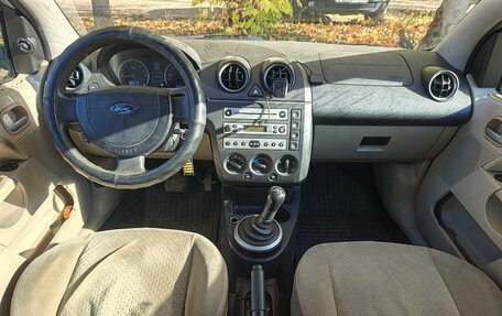 Ford Fiesta, 2003 год, 270 000 рублей, 5 фотография