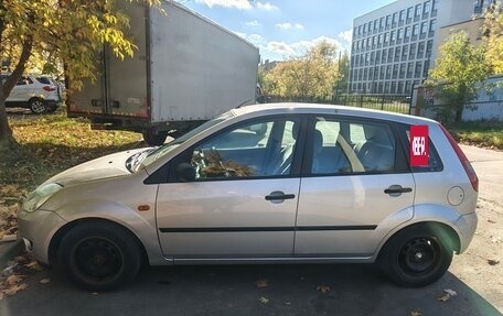 Ford Fiesta, 2003 год, 270 000 рублей, 3 фотография