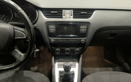 Skoda Octavia, 2014 год, 990 000 рублей, 19 фотография