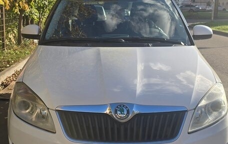 Skoda Roomster, 2012 год, 950 000 рублей, 1 фотография