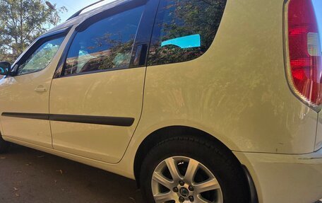 Skoda Roomster, 2012 год, 950 000 рублей, 4 фотография