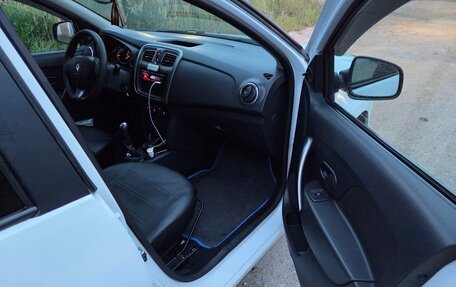Renault Logan II, 2015 год, 455 000 рублей, 11 фотография