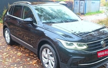Volkswagen Tiguan II, 2021 год, 3 450 000 рублей, 2 фотография