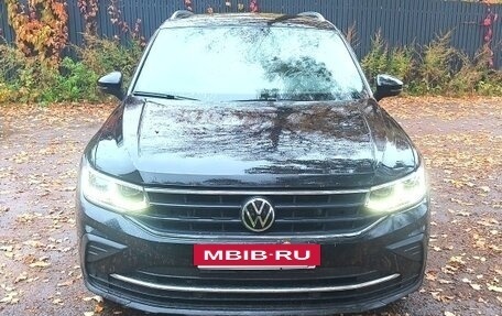 Volkswagen Tiguan II, 2021 год, 3 450 000 рублей, 3 фотография