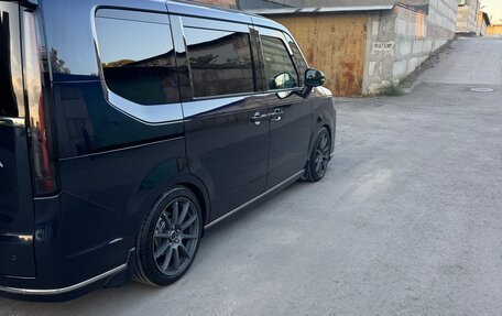 Honda Stepwgn, 2022 год, 2 935 000 рублей, 6 фотография
