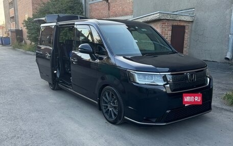 Honda Stepwgn, 2022 год, 2 935 000 рублей, 5 фотография