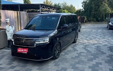 Honda Stepwgn, 2022 год, 2 935 000 рублей, 7 фотография