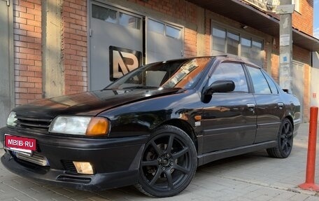 Nissan Primera II рестайлинг, 1993 год, 430 000 рублей, 2 фотография