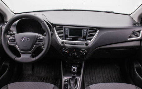 Hyundai Solaris II рестайлинг, 2018 год, 1 290 000 рублей, 13 фотография