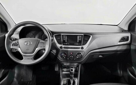 Hyundai Solaris II рестайлинг, 2018 год, 1 150 000 рублей, 5 фотография