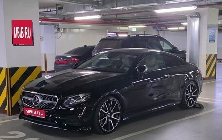 Mercedes-Benz E-Класс, 2018 год, 4 600 000 рублей, 1 фотография