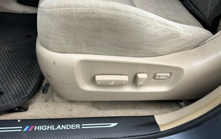Toyota Highlander III, 2002 год, 1 099 000 рублей, 14 фотография