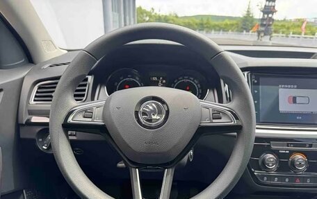 Skoda Kamiq I, 2023 год, 1 860 000 рублей, 10 фотография