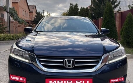 Honda Accord IX рестайлинг, 2013 год, 1 520 000 рублей, 5 фотография