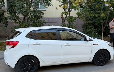 KIA Rio III рестайлинг, 2015 год, 1 100 000 рублей, 1 фотография