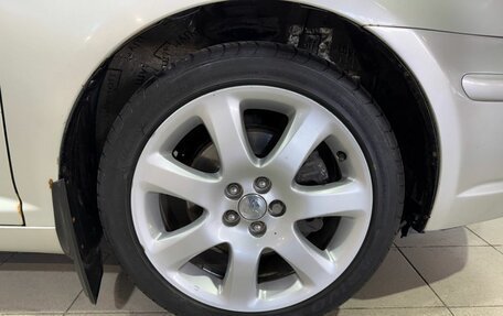 Toyota Avensis III рестайлинг, 2004 год, 499 000 рублей, 21 фотография