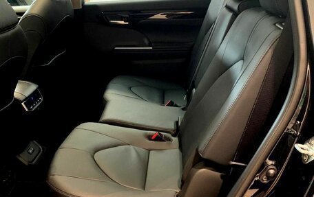 Toyota Highlander, 2026 год, 6 150 000 рублей, 17 фотография