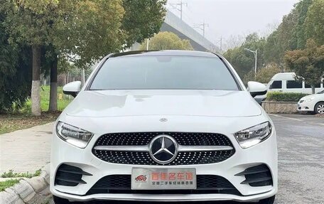 Mercedes-Benz A-Класс, 2022 год, 1 530 666 рублей, 2 фотография