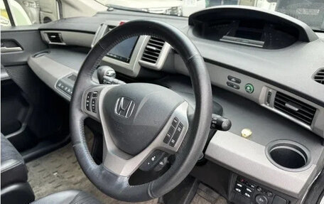 Honda Freed I, 2015 год, 855 000 рублей, 10 фотография