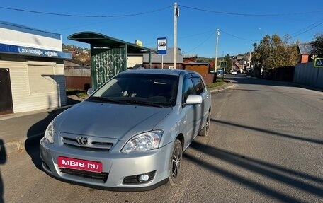 Toyota Corolla, 2004 год, 660 000 рублей, 1 фотография