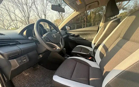 Toyota Yaris XP150 рестайлинг, 2022 год, 1 170 004 рублей, 9 фотография