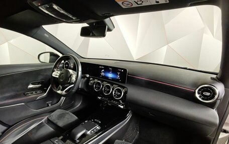 Mercedes-Benz A-Класс, 2020 год, 2 395 000 рублей, 13 фотография
