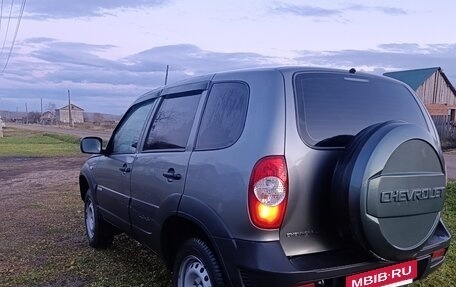 Chevrolet Niva I рестайлинг, 2016 год, 550 000 рублей, 4 фотография
