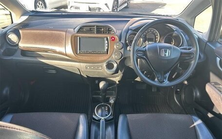 Honda Fit Shuttle I рестайлинг, 2015 год, 970 000 рублей, 18 фотография