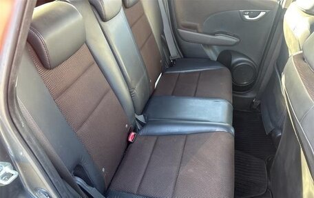 Honda Fit Shuttle I рестайлинг, 2015 год, 970 000 рублей, 38 фотография