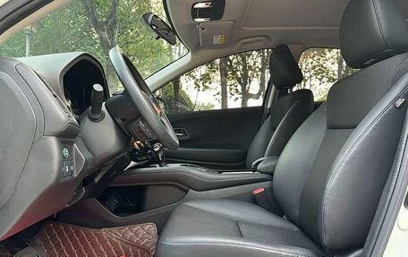 Honda Vezel, 2022 год, 1 610 000 рублей, 9 фотография