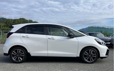 Honda Fit, 2023 год, 1 330 000 рублей, 7 фотография