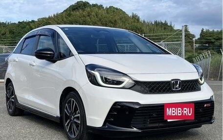 Honda Fit, 2023 год, 1 330 000 рублей, 3 фотография