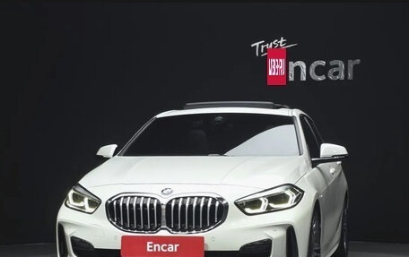BMW 1 серия, 2023 год, 1 757 000 рублей, 2 фотография