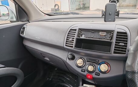 Nissan March III, 2003 год, 300 000 рублей, 15 фотография